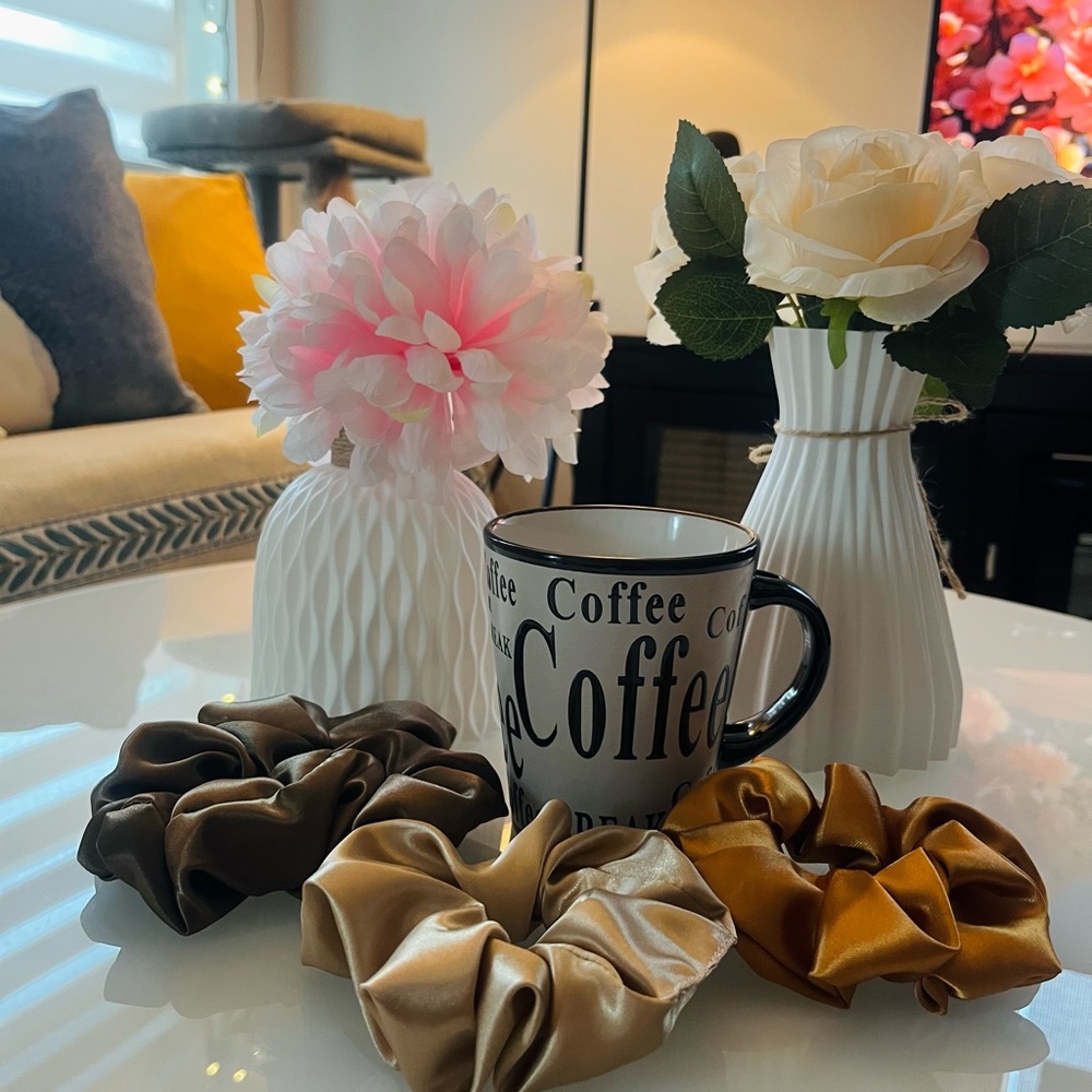 Bundle of coffee mug with 3 silk scrunchies gift set